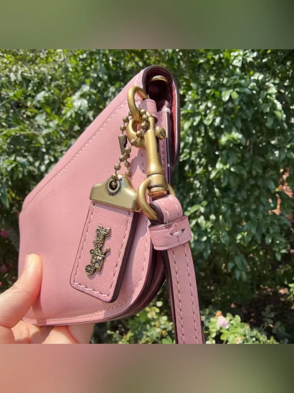 Coach Clutch With Tea Rose Rivets 27190